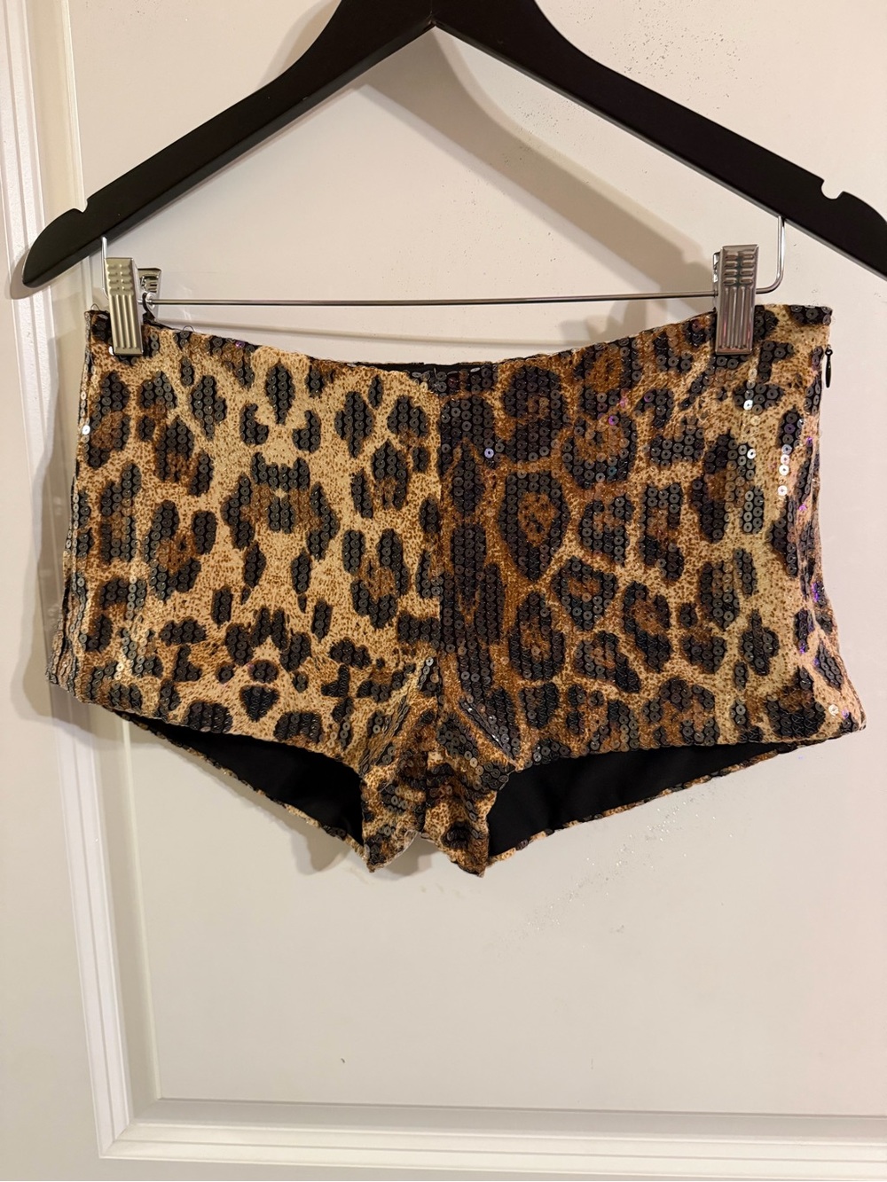 Edikted Sequined Leopard Print Women's Shorts - Gold/Black